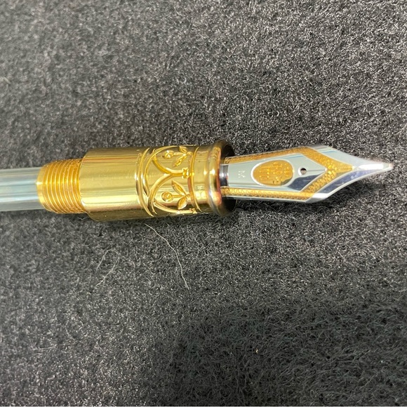 Henrik Wigstrom fountain pen by David Oscarson - Picture 8 of 13